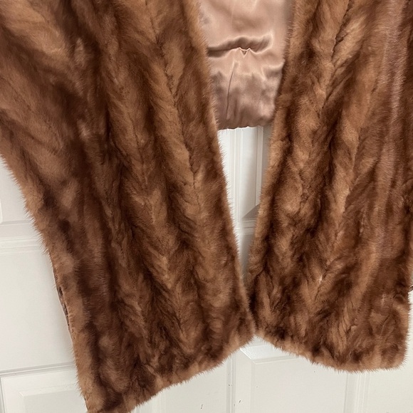 Mink Stole medium golden Brown Fur Shawl Wrap - Picture 3 of 7
